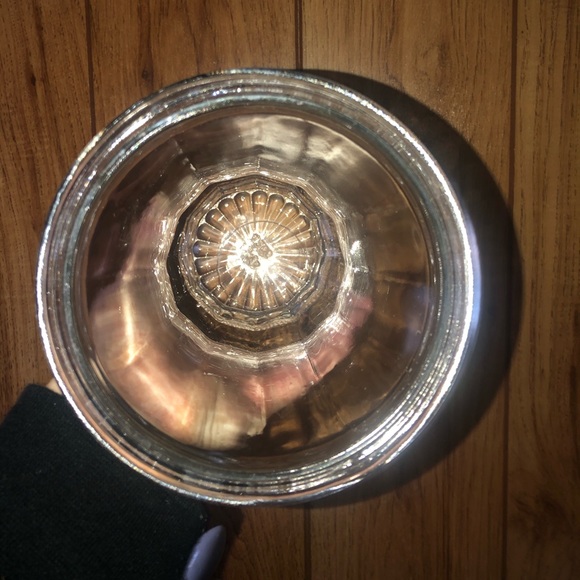 Two Glass Vases - Picture 3 of 6